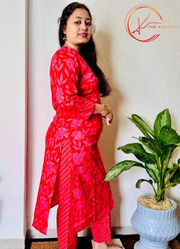 Red Floral V neck 3 piece suit - Image 4