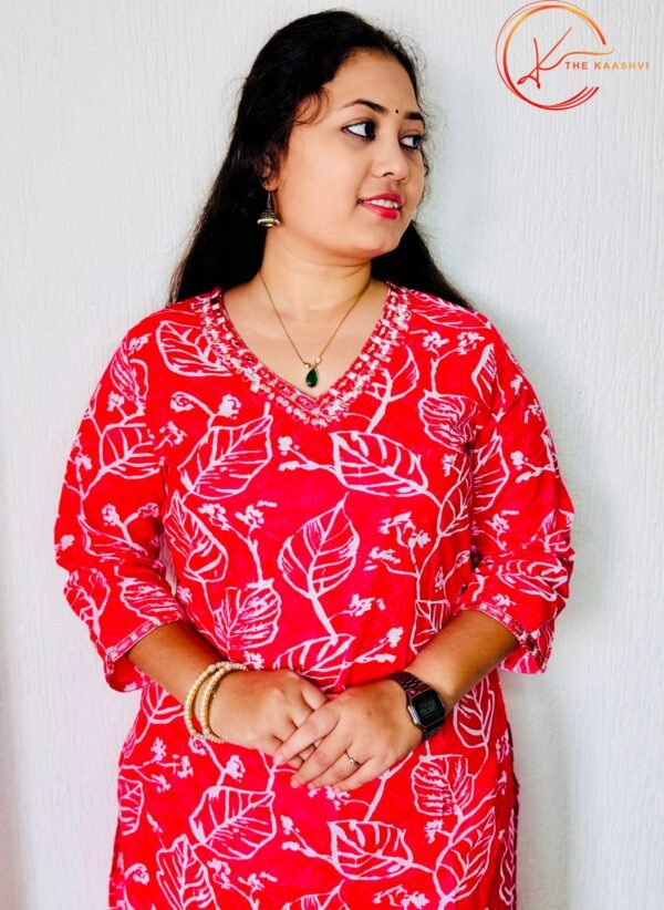 Pink leaf printed cotton suit set with printed dupatta - Image 2