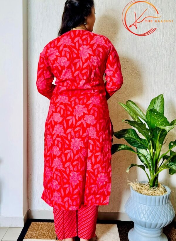 Red Floral V neck 3 piece suit - Image 5