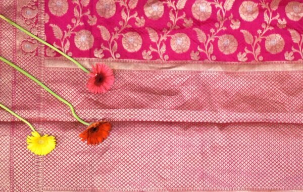 Maroon With Golden Jaali Banaras Saree - Image 6