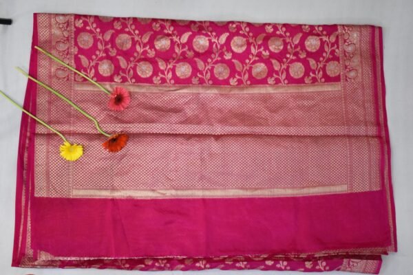 Maroon With Golden Jaali Banaras Saree - Image 7