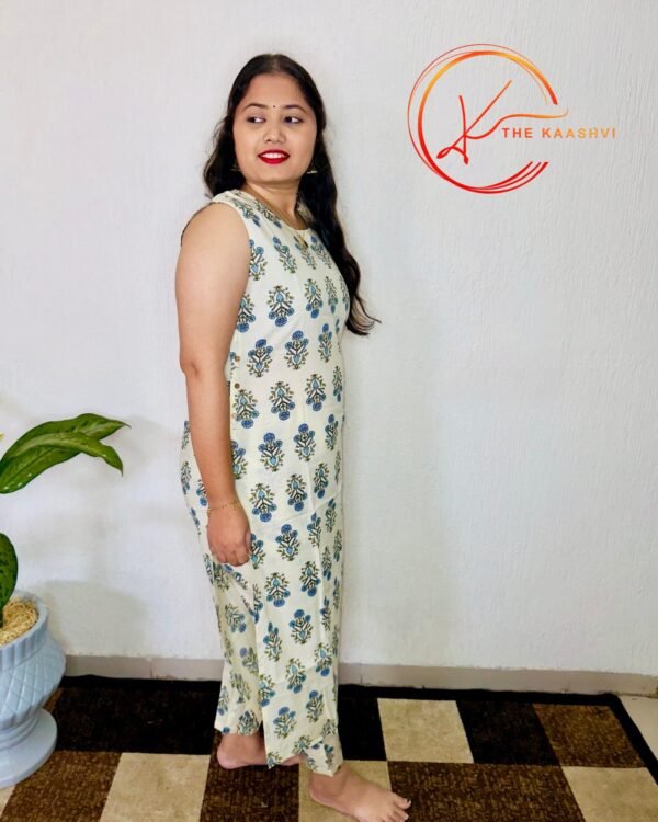 Pure white cotton co ord set with blue butti design - Image 3