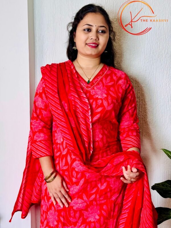 Red Floral V neck 3 piece suit - Image 2