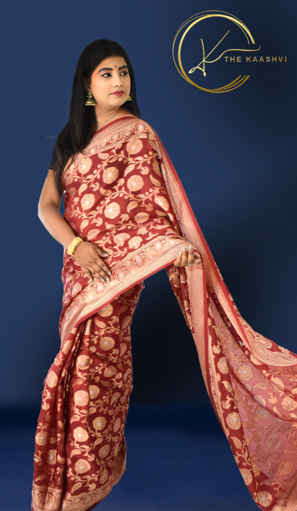 Maroon With Golden Jaali Banaras Saree - Image 2