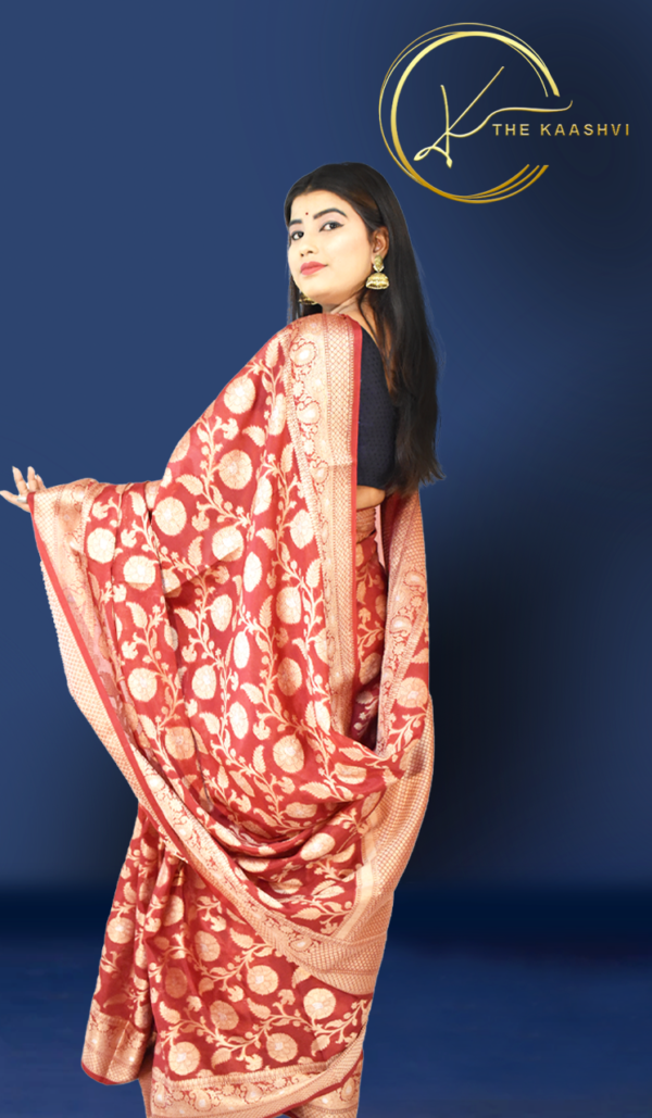 Maroon With Golden Jaali Banaras Saree - Image 4