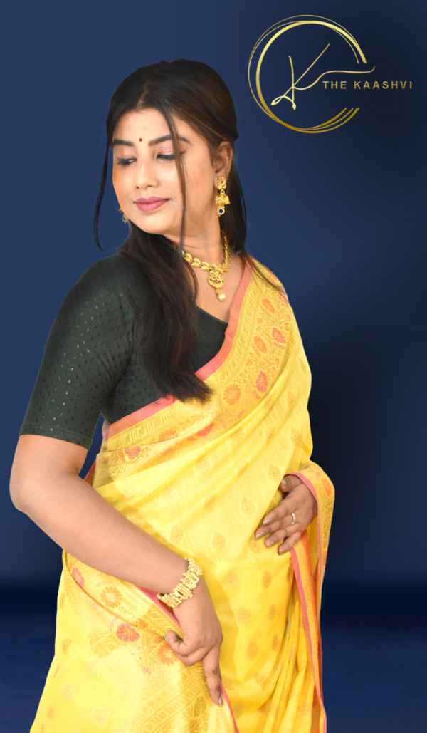 Yellow Cotton Silk Butti Banarasi Saree - Image 5